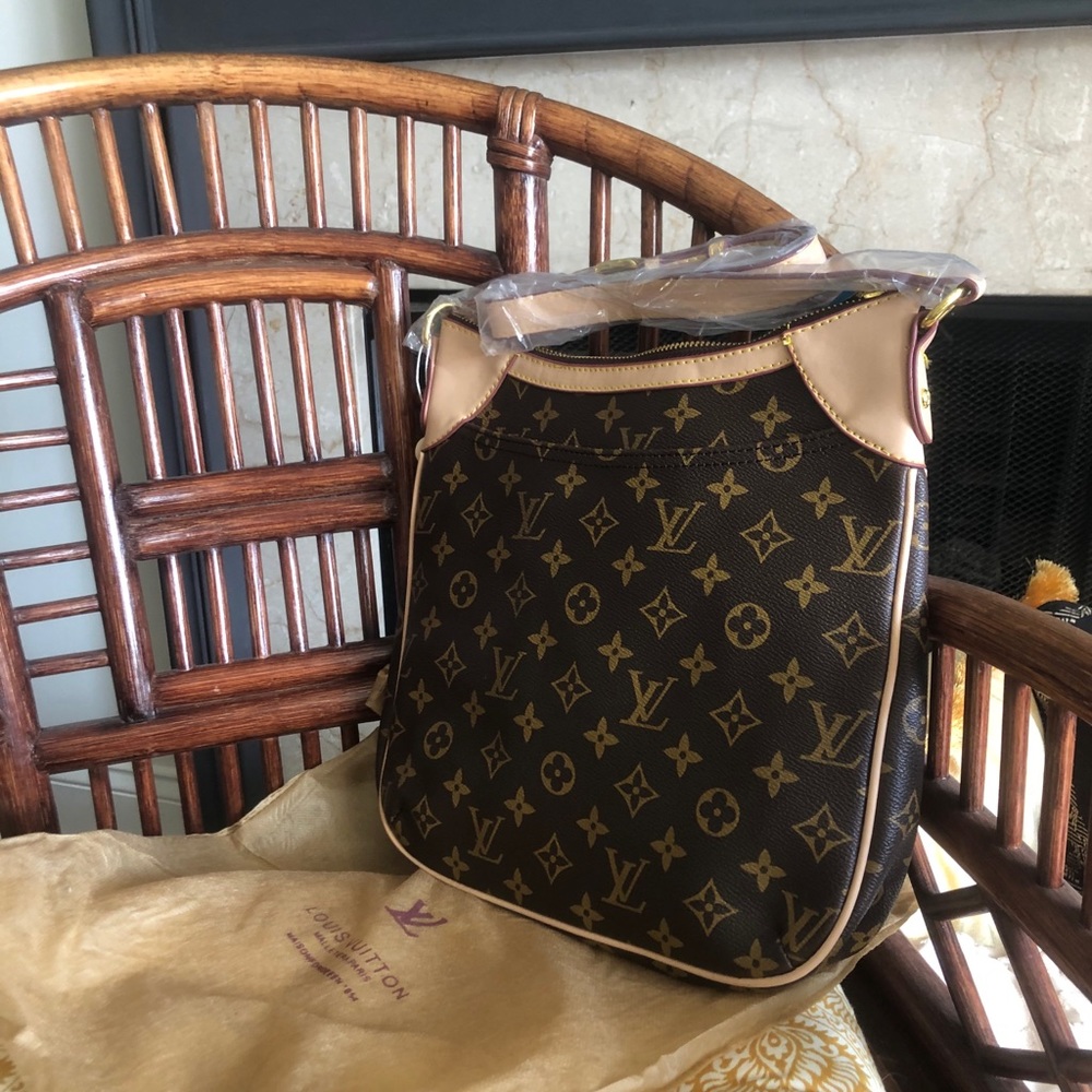 Designer inspired crossbody bag
